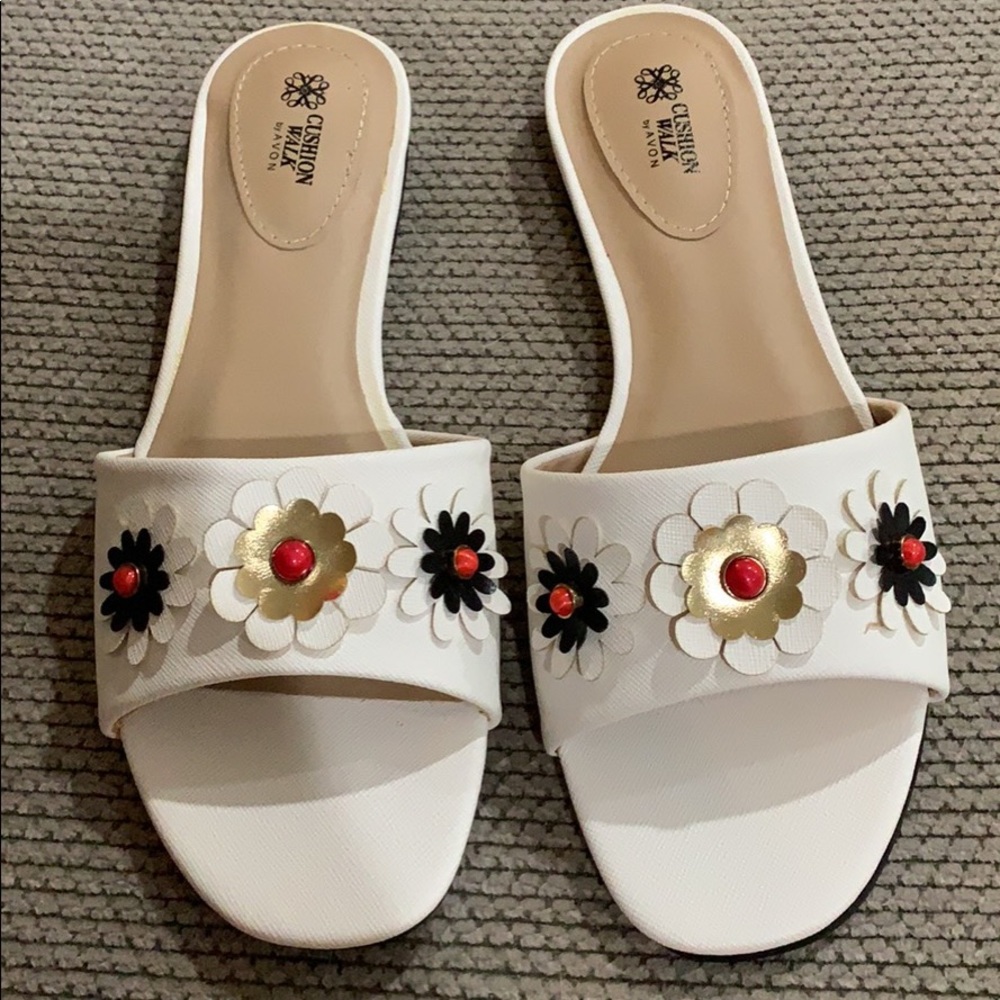 Size 8 Women’s sandals
